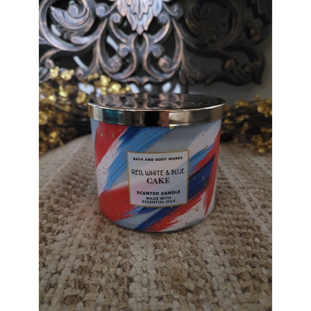 Bath and Body Works - Red, White & Blue Cake 3-wick Candle